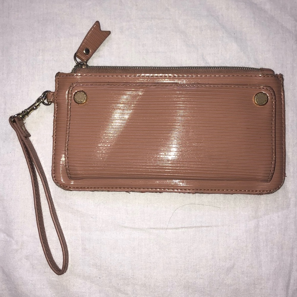Blush/gold Steve Madden wallet wristlet